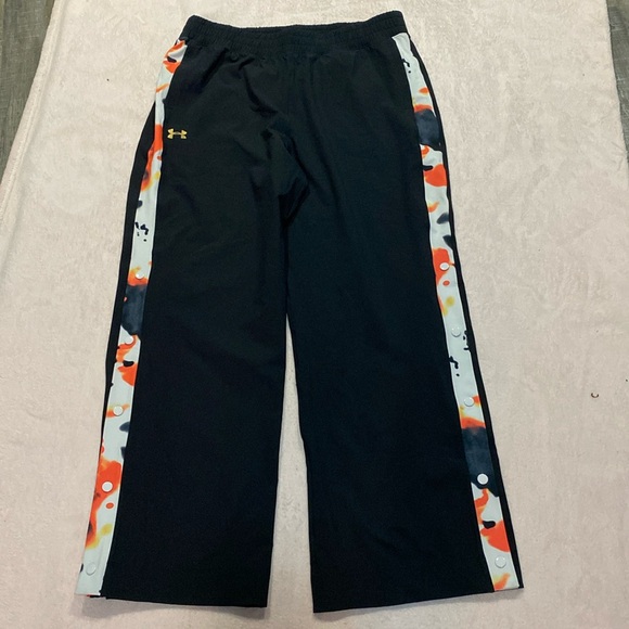 Under Armour Womens RUSH Woven Upstream Camo Wide Leg Pants Snaps Size XL‎ - Picture 1 of 6